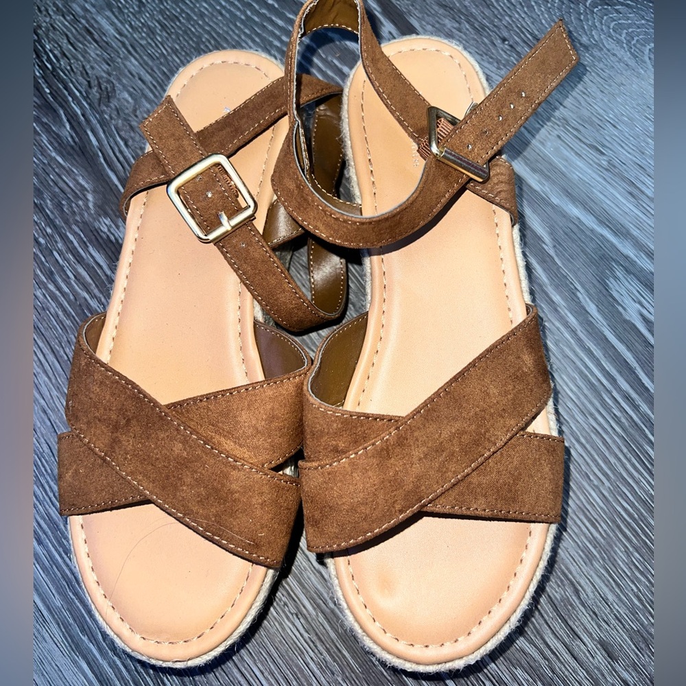 CHESTNUT WEDGES